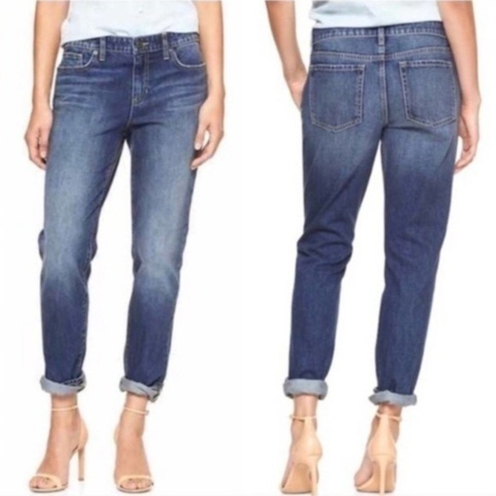Gap Sexy Boyfriend Fit Jeans Medium Wash Blue Denim Straight Leg Womens 14/32R